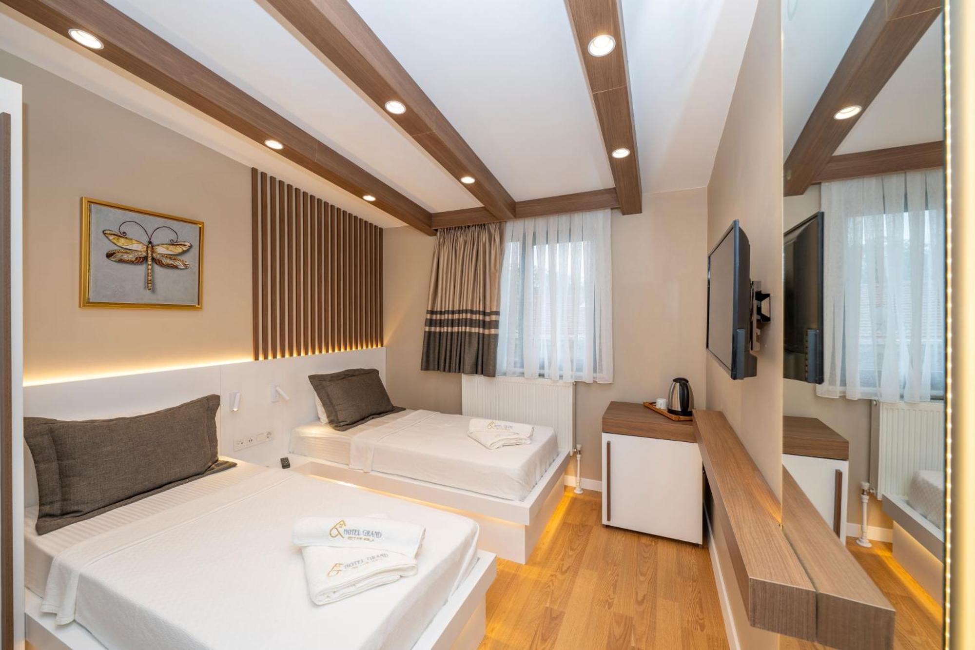 Hotel Grand Provincia di Istanbul Esterno foto