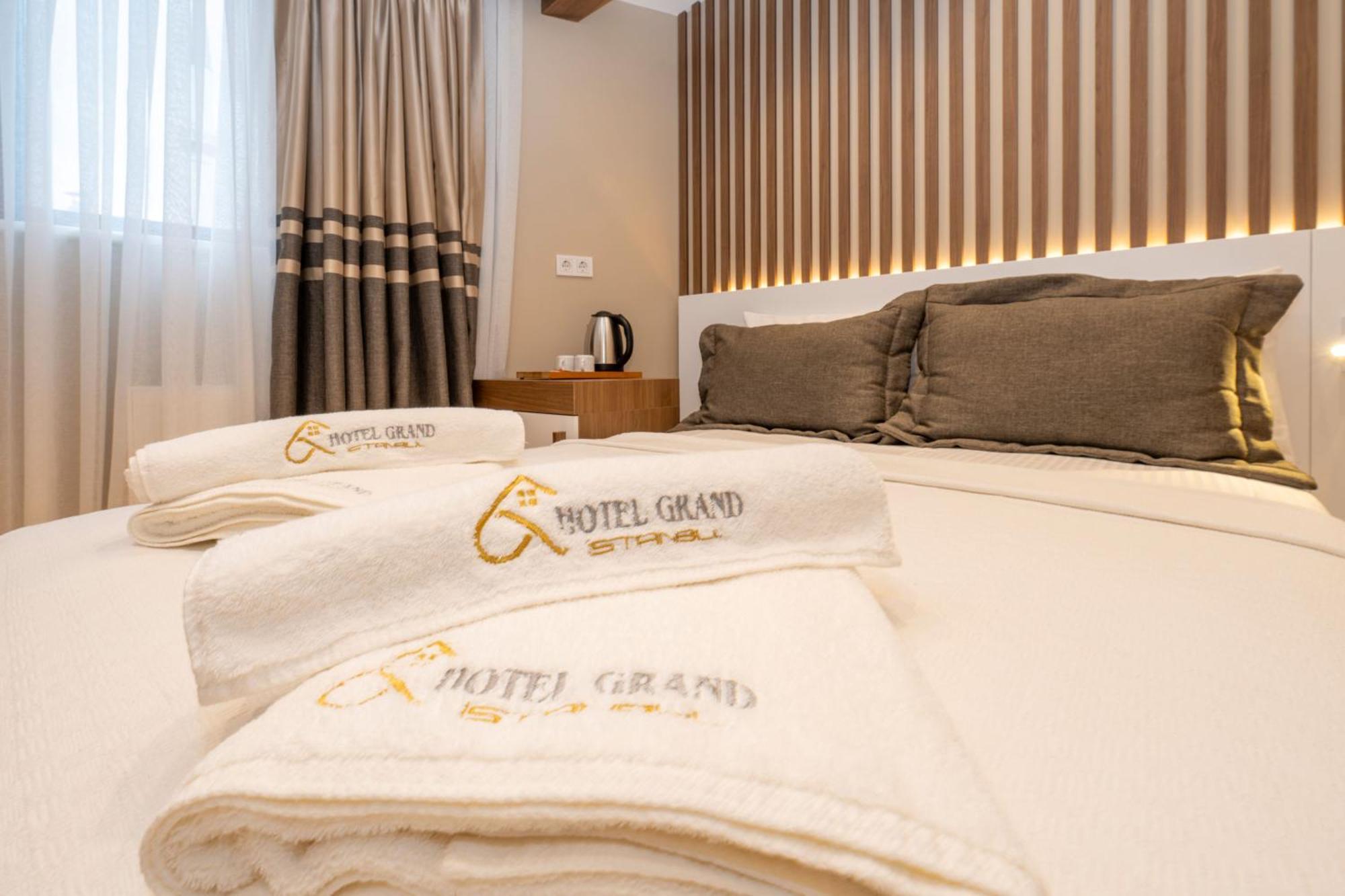 Hotel Grand Provincia di Istanbul Esterno foto