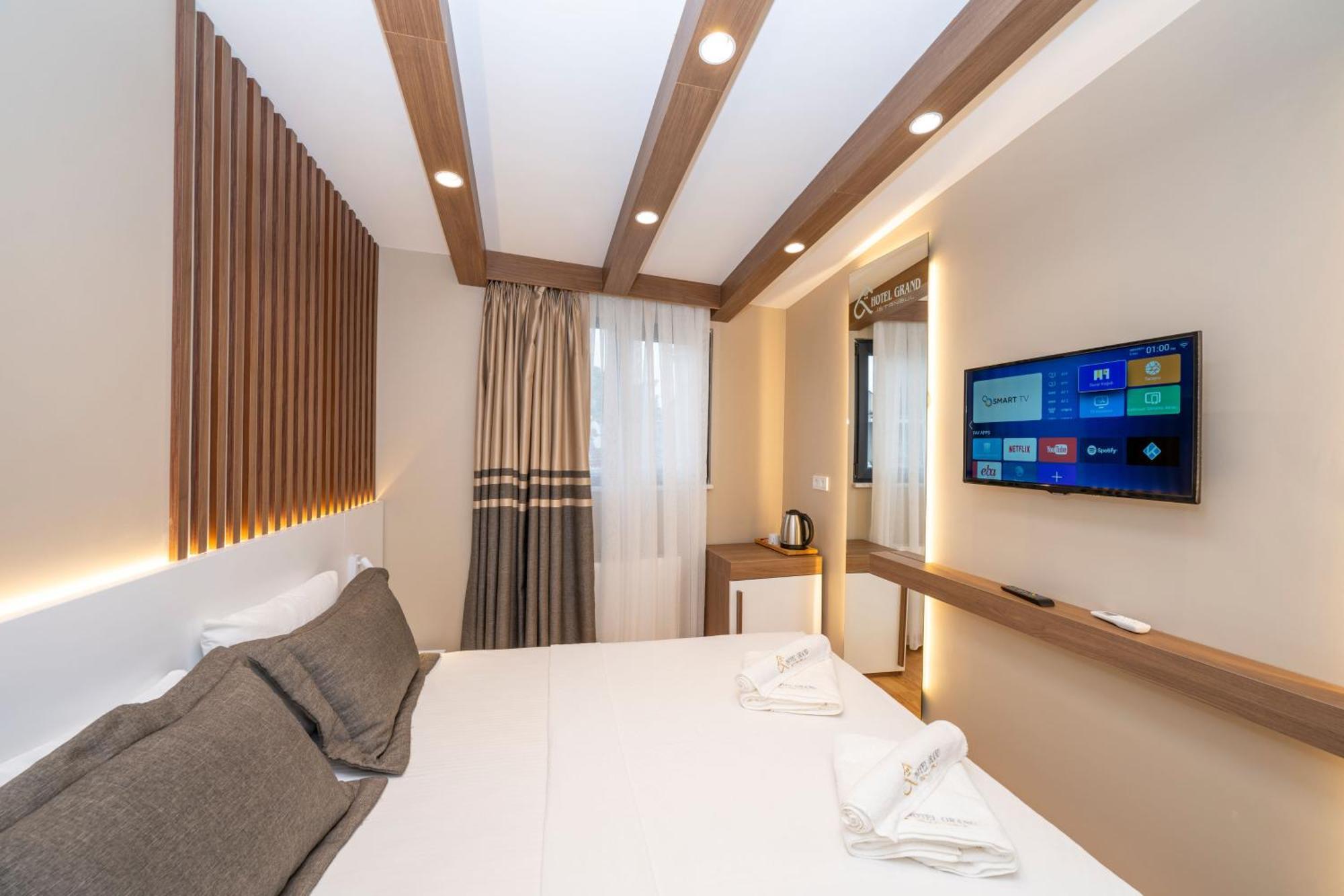 Hotel Grand Provincia di Istanbul Esterno foto