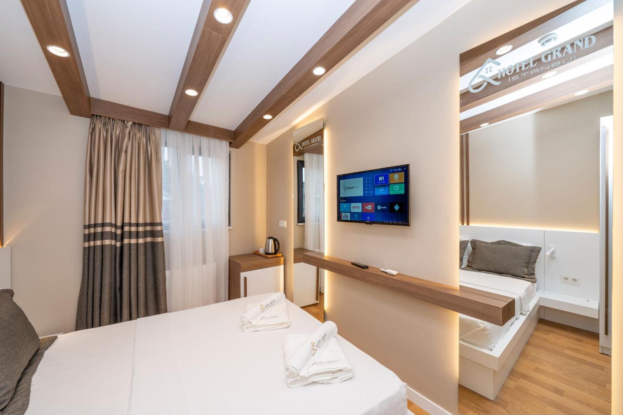 Hotel Grand Provincia di Istanbul Esterno foto
